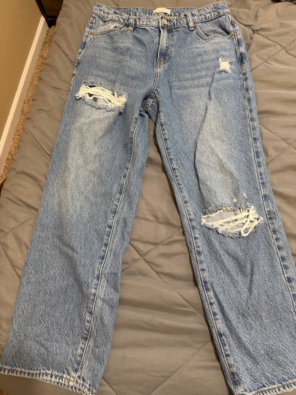 PacSun Medium Wash Blue High-Rise Jeans